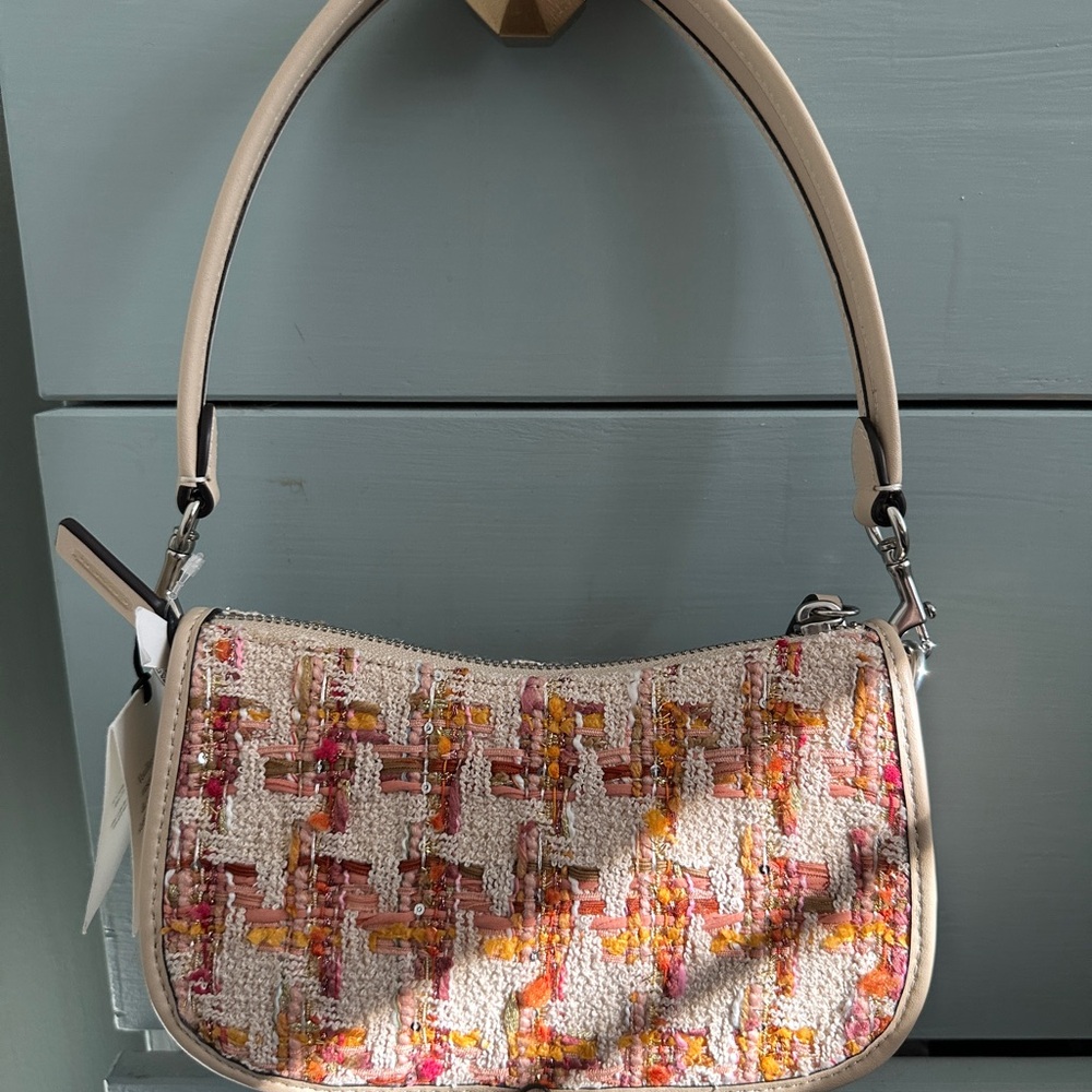 Coach Tweed Swinger 20 - Picture 7 of 9